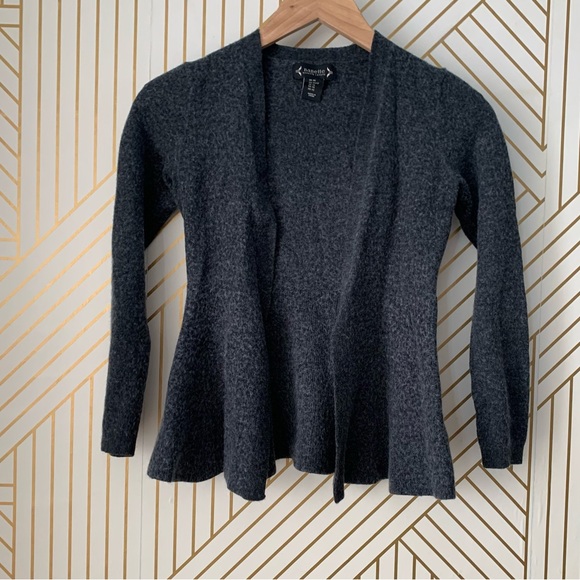 🍀 3/$30 Nanette Lepore extrafine merino wool blend cardigan sweater gray grey XS - Picture 1 of 9